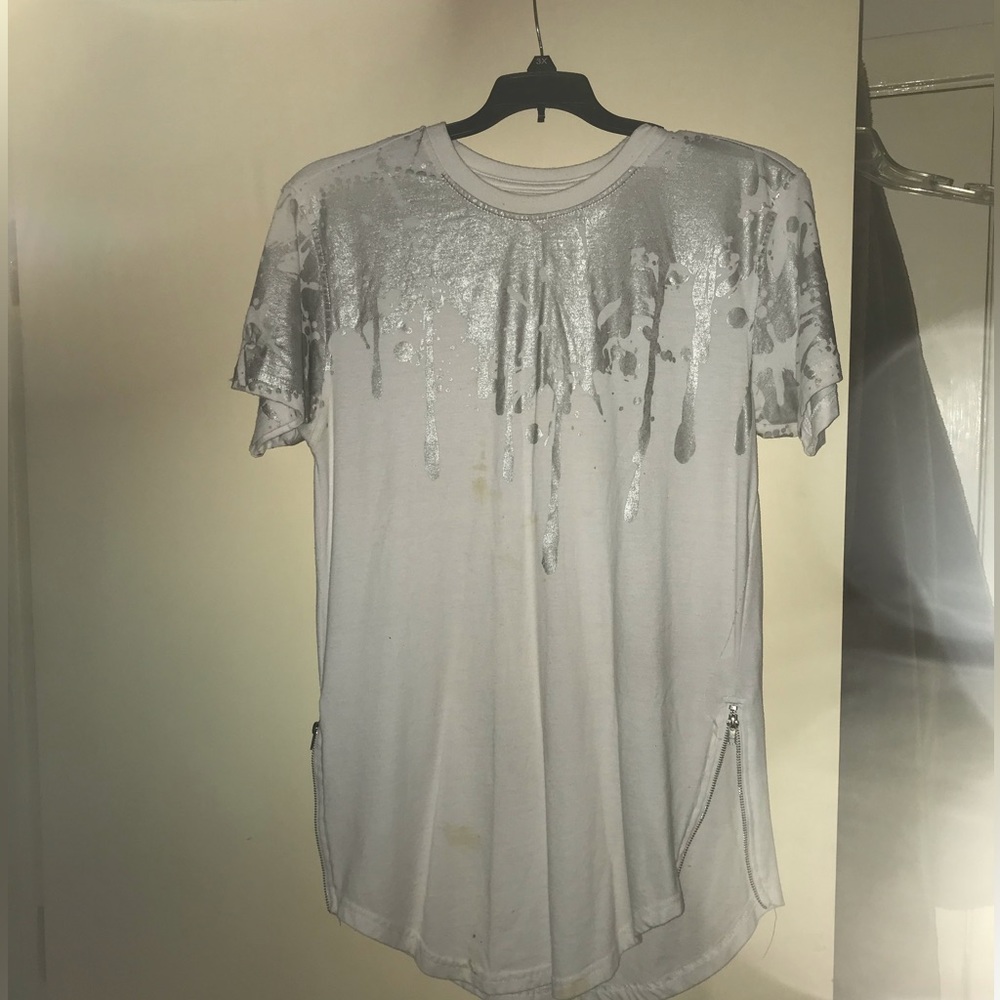 White  with a sliver splash effect short sleeve shirt with zippers on the side